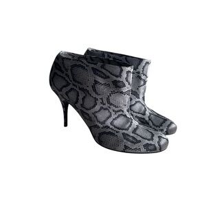 Stella McCartney ankle boots snakeskin pattern EU 40.5